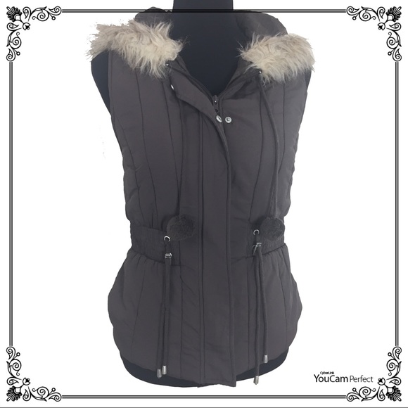 J. J. Basics Jackets & Blazers - J.J. Basics brown knit sweater vest with faux fur